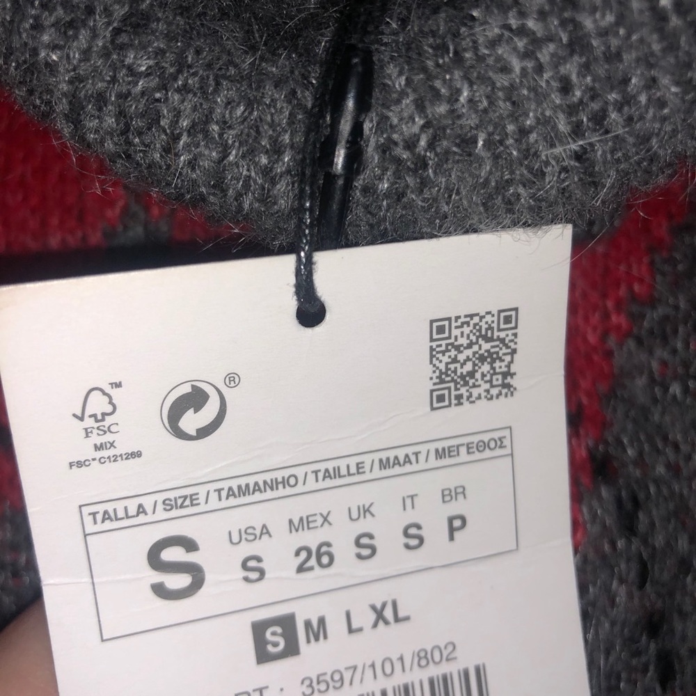 Zara Red and Gray Argyle Turtleneck Sweater with Ruffle Detail - Picture 4 of 4